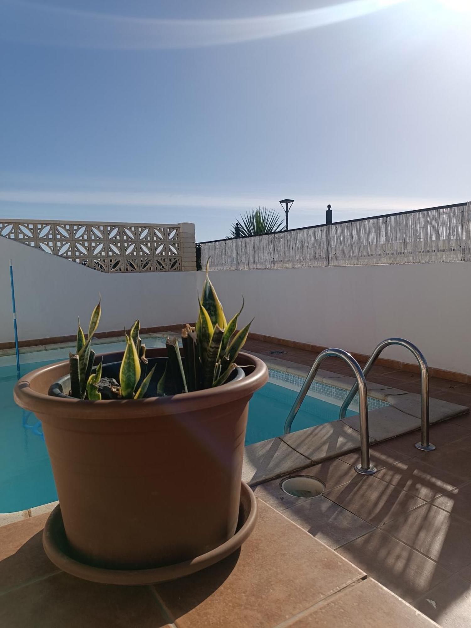 Moana Surf House Hostel Corralejo Exterior foto